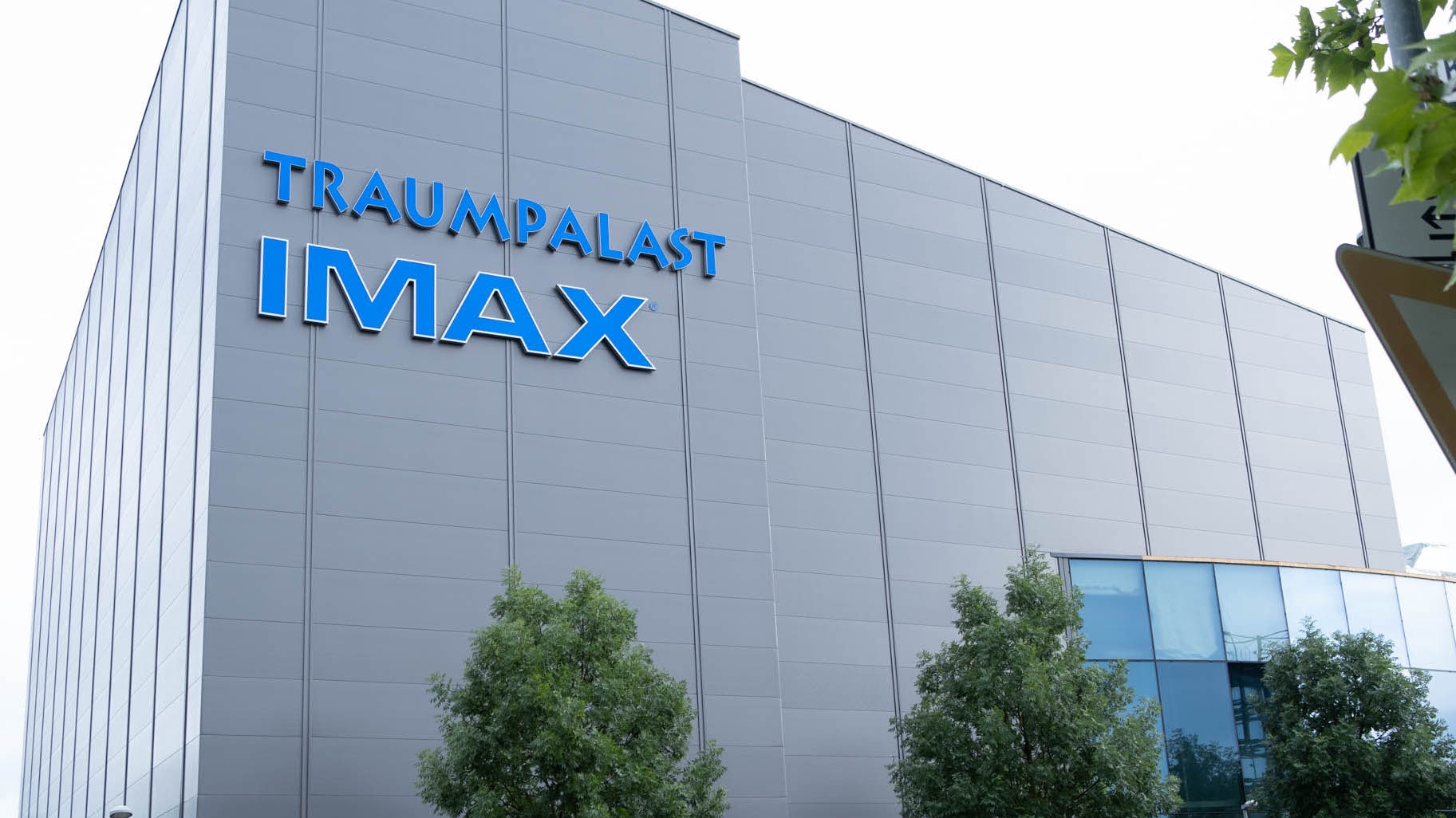 В Германии откроют кинотеатр с самым большим в мире IMAX-экраном