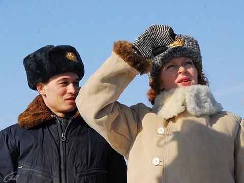 Фильм обнимая небо актеры и роли фото всех