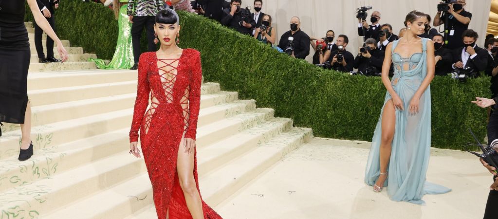 Лучшие наряды с красной дорожки Met Gala 2021