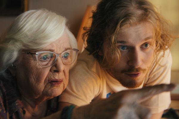 Позвоните бабушке: рецензия на фильм «Тельма»