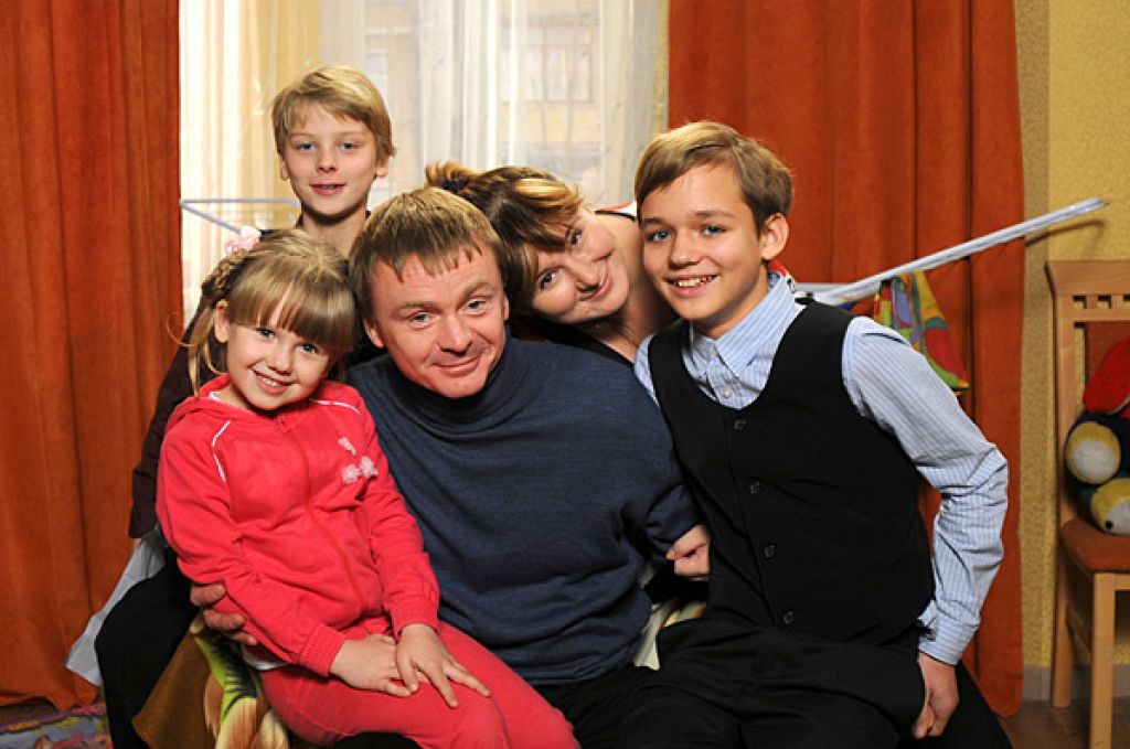 Владимир сычев фото с семьей