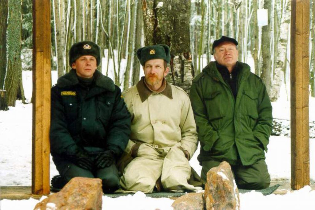 Фото кузьмича из фильма особенности национальной охоты фото из фильма