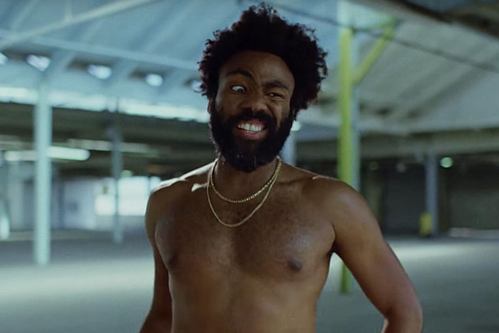 На Amazon вышел тропический триллер с Childish Gambino и Рианной