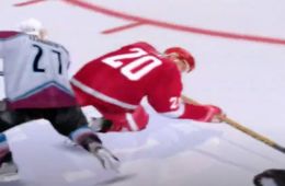 Скриншот из игры «NHL 2005»