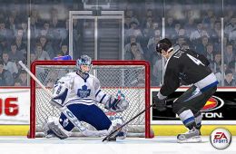 Скриншот из игры «NHL 06»