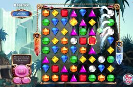 Скриншот из игры «Bejeweled 3»
