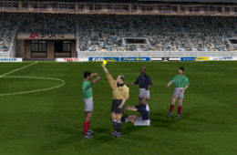 Скриншот из игры «FIFA Soccer 2005»