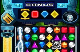 Скриншот из игры «Bejeweled Twist»