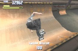 Скриншот из игры «Tony Hawk's Pro Skater»