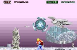 Скриншот из игры «Space Harrier»