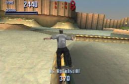 Скриншот из игры «Tony Hawk's Pro Skater»