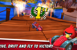 Скриншот из игры «Angry Birds Go!»