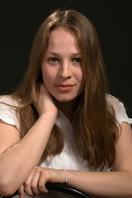 Анна Зотова